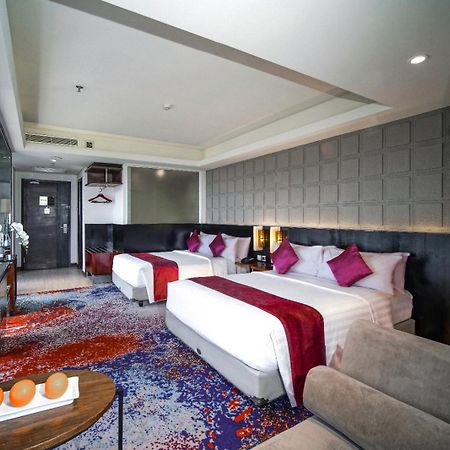 Aston Pasteur Hotel Bandung Eksteriør billede