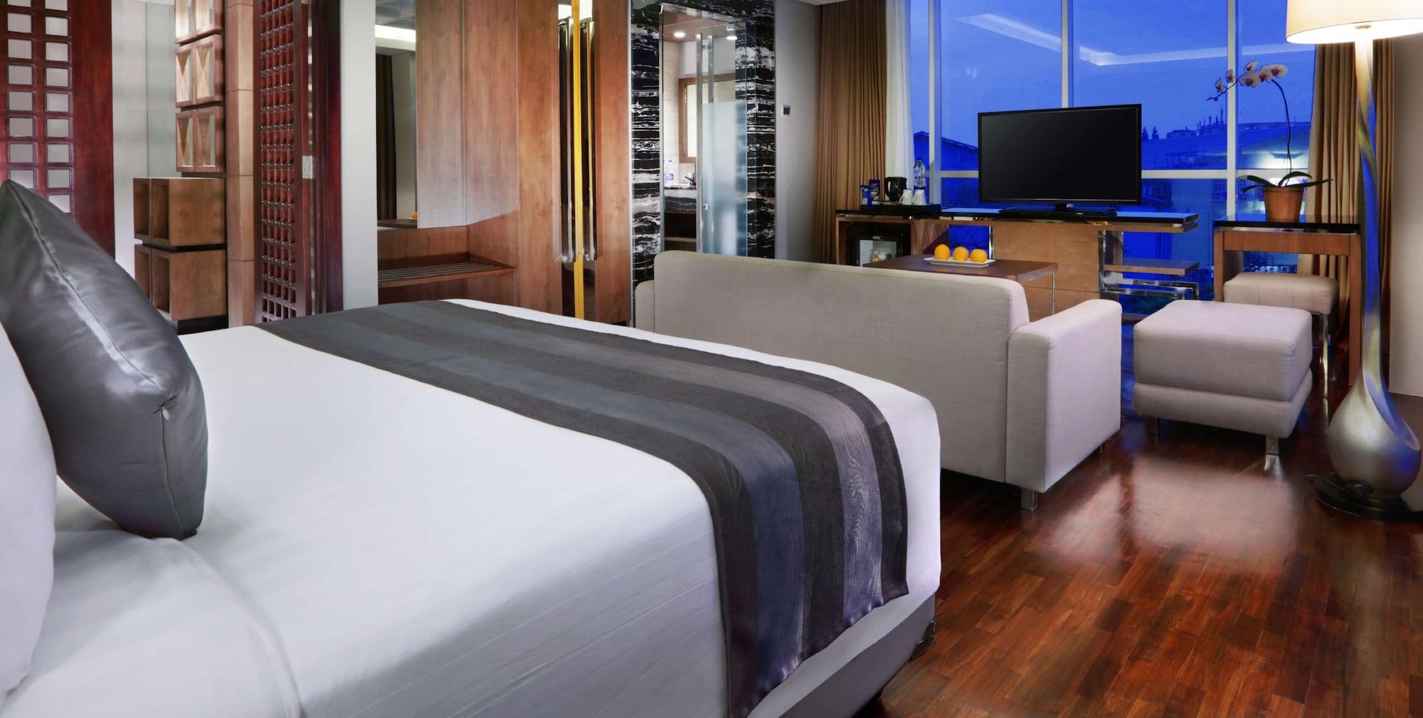 Aston Pasteur Hotel Bandung Eksteriør billede