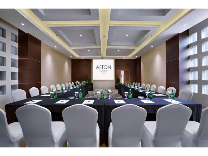 Aston Pasteur Hotel Bandung Eksteriør billede