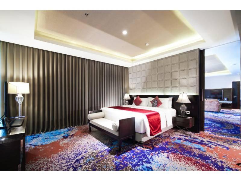 Aston Pasteur Hotel Bandung Eksteriør billede