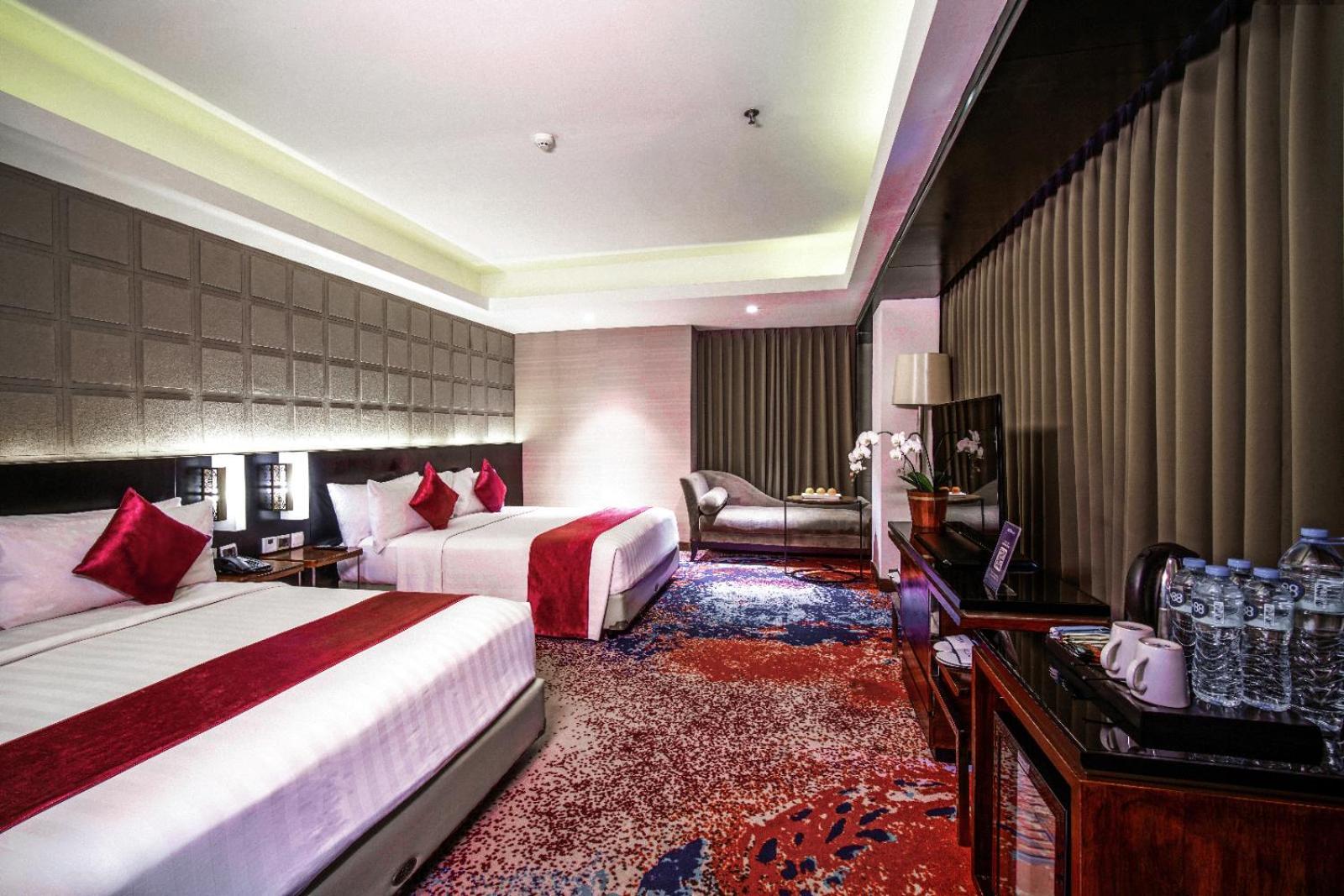Aston Pasteur Hotel Bandung Eksteriør billede
